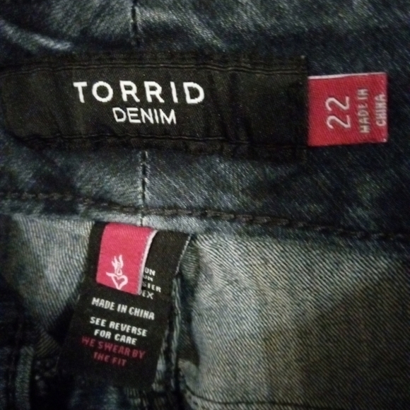 Torrid Jeggings Skinny 3 Vertical Button/Zip Straight Leg Plus Sz. Casual Sz. 22 - Picture 8 of 14